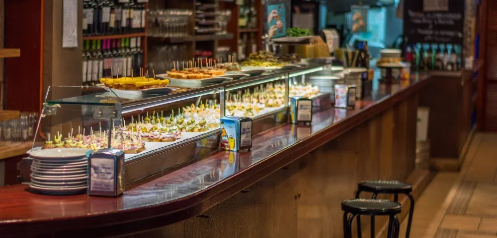 bares pintxos Pamplona - Las mejores terrazas y bares de pintxos en Pamplona